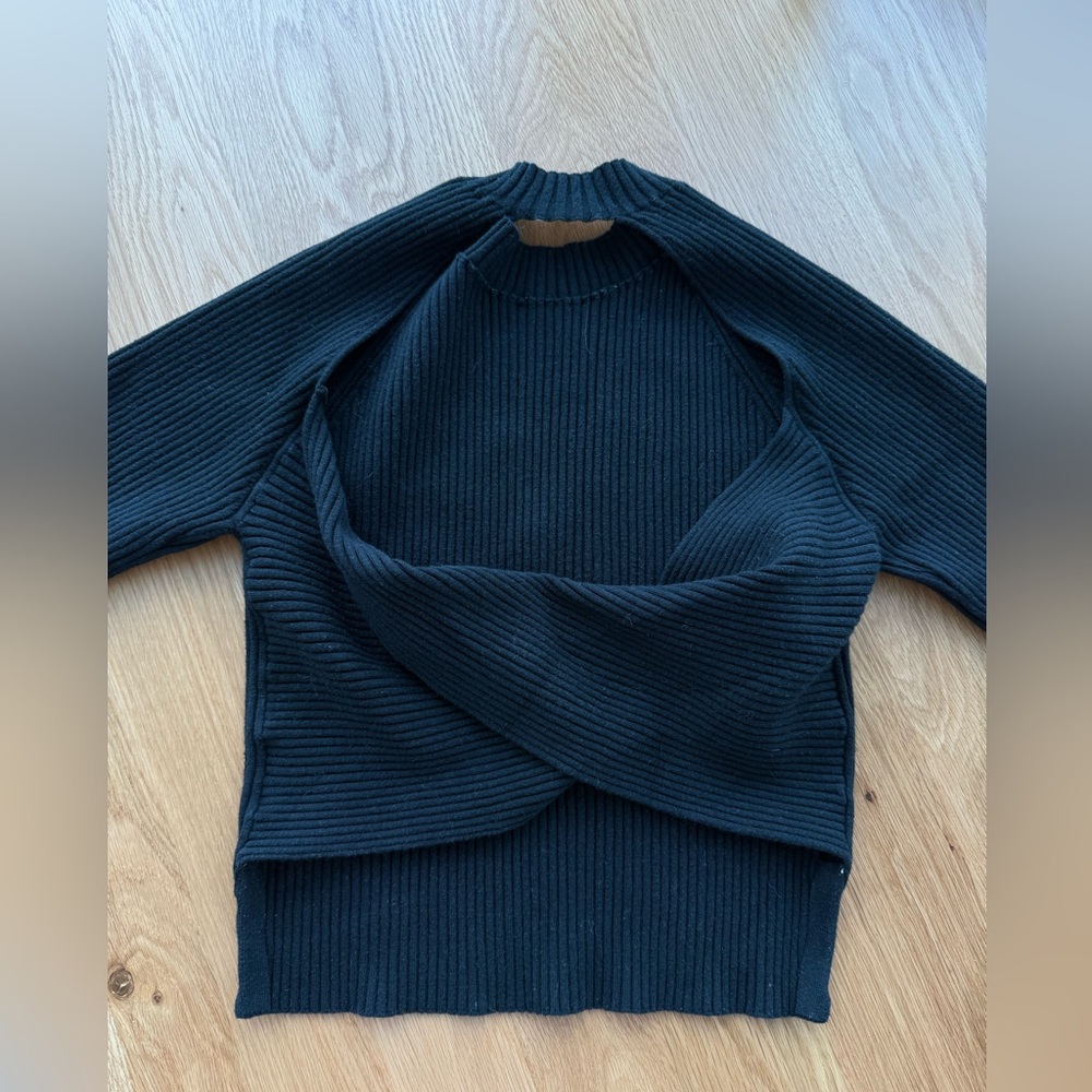 Black Ribbed Women Sweater open back